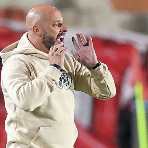 Botafogo encerra ciclo de Franclim Carvalho após sequência de derrotas