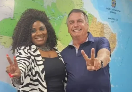 Candidata questiona TRE após veto ao uso do nome Negona do Bolsonaro na urna