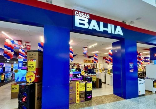 Casas bahia realiza leilão de móveis com descontos e lances iniciais baixos