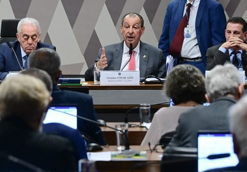 CCJ do Senado avança com proposta que estabelece jornada de 40 horas semanais