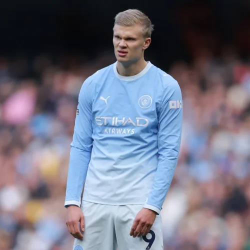 Com Haaland entre os reservas por opção técnica, Manchester City inicia jogo da Champions