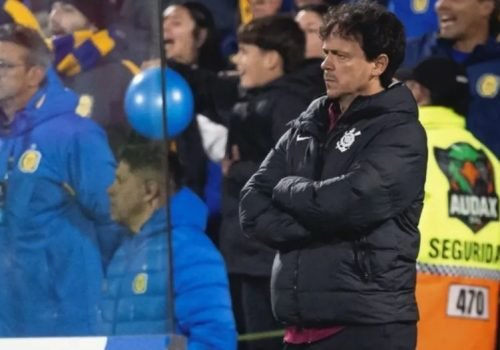 Corinthians demite Fernando Diniz após série de sete derrotas no Brasileirão