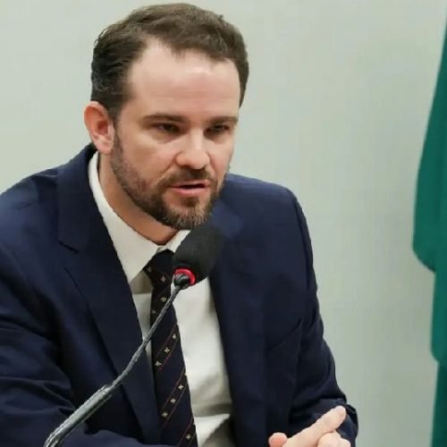 Dario Durigan defende responsabilidade fiscal em reajuste do Bolsa Família