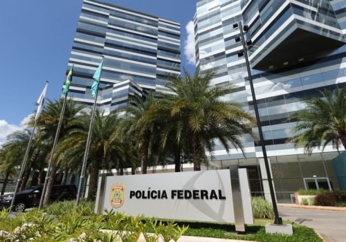 Diretores da Polícia Federal colocam cargos à disposição após afastamento de Andrei Rodrigues