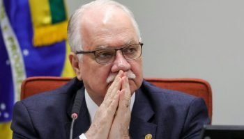 Edson Fachin assume relatoria de processos que envolvem Alexandre de Moraes