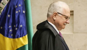 Edson Fachin suspende sessão do STF em momento de tensão entre magistrados