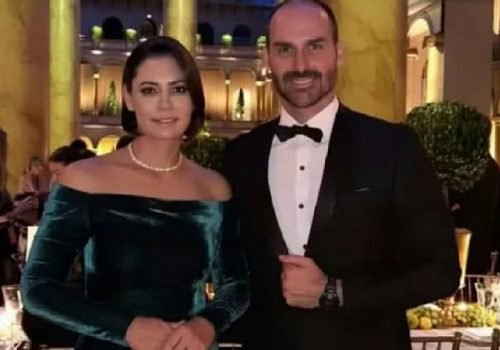 Eduardo Bolsonaro compartilha críticas a Michelle e reacende tensões políticas