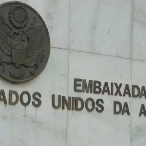 Embaixada e consulados dos EUA no Brasil retomam atividades após ameaça