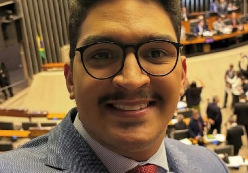Empresário é investigado por aplicar golpes com documentos falsos em prefeituras baianas