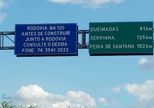 Erro em sinalização na Ba-120 engana motoristas sobre distâncias há mais de cinco anos