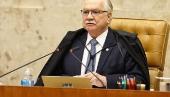 Fachin adia julgamento sobre decisões conflitantes envolvendo Nossa Senhora Aparecida