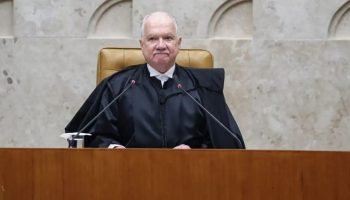 Fachin estabelece prazo para Mendonça sobre afastamento na Polícia Federal