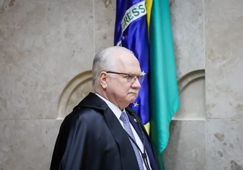 Fachin suspende sessão do STF sob temor de novos embates entre ministros