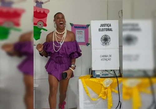 Fenômeno nas redes, personagem Ana Bafo de Rola simula candidatura em período eleitoral
