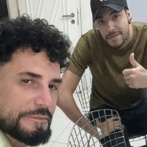 Filho de Latino expõe conflitos familiares e faz graves acusações contra o cantor