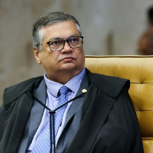 Flávio Dino ministra aula magna sobre desinformação e democracia na UFBA