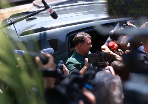 flavio-visita-bolsonaro3
