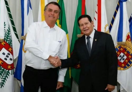 Hamilton Mourão vota contra PEC que altera jornada de trabalho no Senado