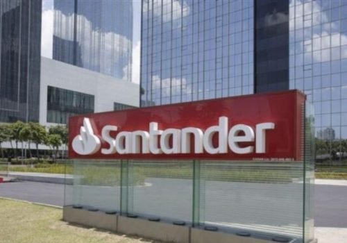 Inadimplência em alta derruba lucro do Santander Brasil em 21% no ano