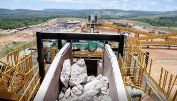 Indústria de minerais críticos no Brasil gera 129 mil vagas de emprego