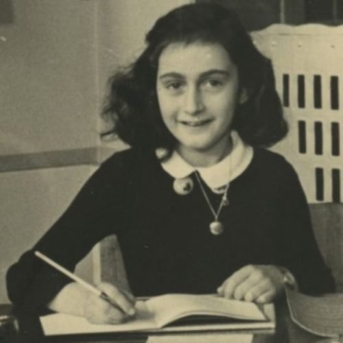 Instituições repudiam declaração que classificou o Diário de Anne Frank como vitimista