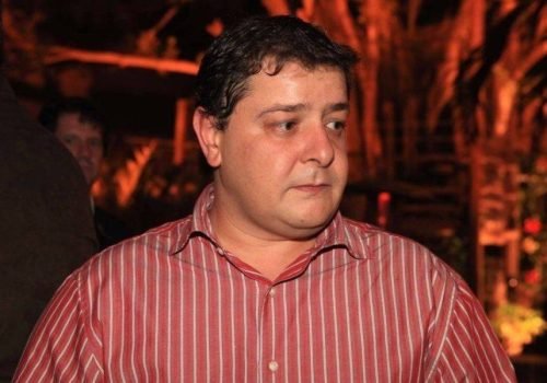 Investigação da PF revela diálogos de Lulinha com lobista sobre negócios e futuro na Suíça