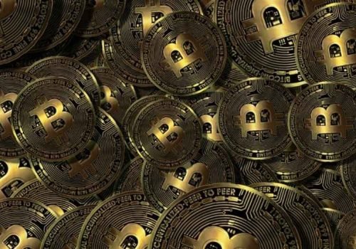 Investimentos em Etfs de Bitcoin crescem com aporte de US$ 853 milhões liderado pela Blackrock