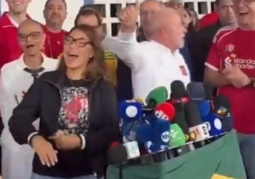 Janja responde a jornalista com 'vai se catar' após questionamento sobre Lula