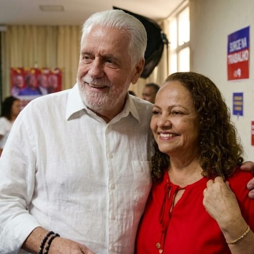 Jaques Wagner oficializa Aladilce Souza como segunda suplente ao Senado na Bahia