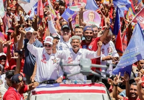 Jerônimo Rodrigues mobiliza aliados em Ipirá e contesta promessas de oposição