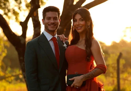 Jheny Santucci nega crise financeira em separação de Arthur Aguiar
