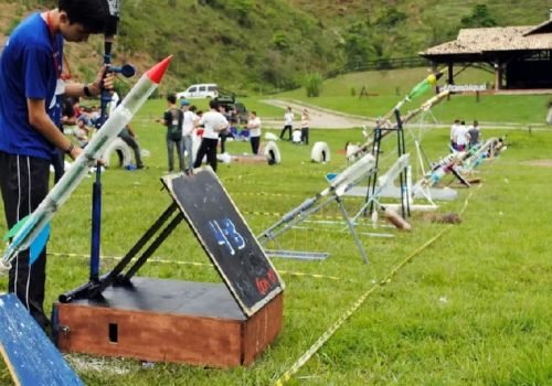 Jornada de Foguetes 2026 reúne jovens talentos em Barra do Piraí