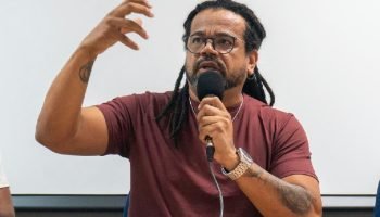 Kleber Rosa promete jornada de 20 horas semanais para professores em plano de valorização docente