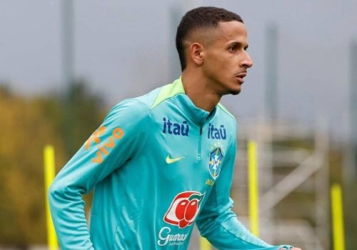 Lateral do Bahia entra na mira de Ancelotti para amistosos da Seleção
