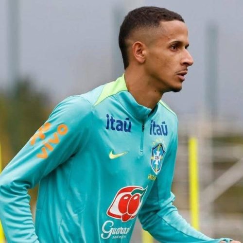 Lateral do Bahia entra na mira de Ancelotti para amistosos da Seleção