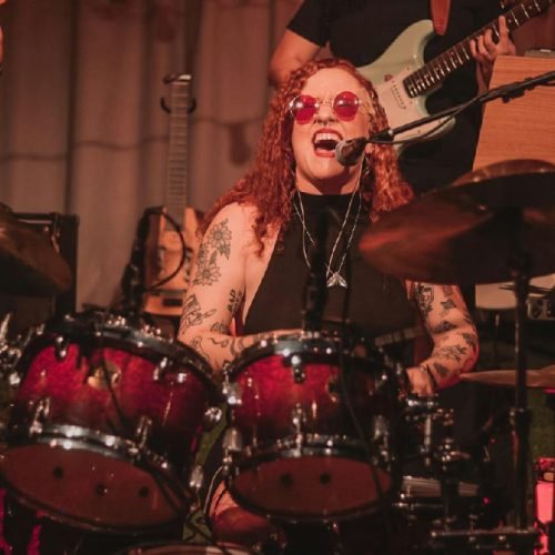 Lorena Martins homenageia Rita Lee em show no Centro Cultural SESI Casa Branca