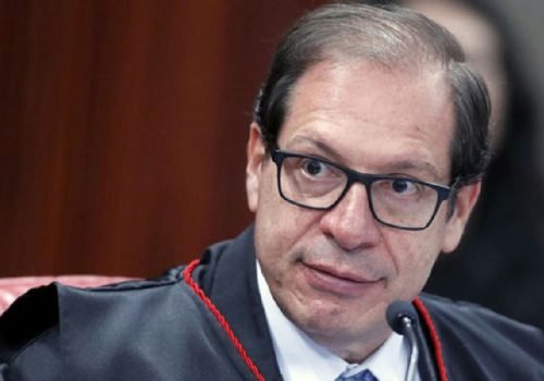 Luis Felipe Salomão assume presidência do STJ com foco em eficiência judicial
