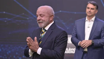 Lula acusa Eduardo Bolsonaro de instigar golpe contra o país nos Estados Unidos