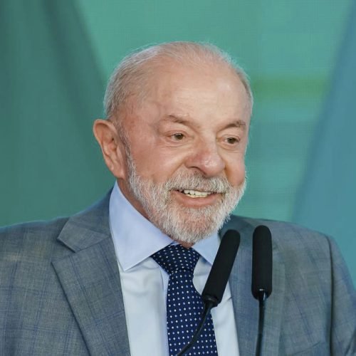Lula anuncia oferta de canetas emagrecedoras pelo SUS para pacientes da fila da bariátrica
