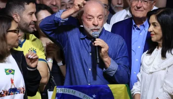 Lula cobra regulação de plataformas digitais e critica empresas em discurso em São Paulo