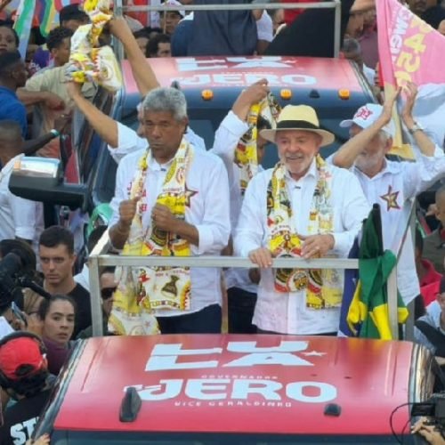Lula defende criação de centros de convivência voltados à população idosa
