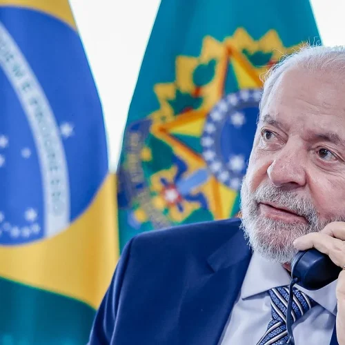 Lula e Fachin discutiram crise na Polícia Federal antes de decisão do STF