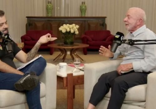 Lula ironiza teorias da conspiração sobre sua identidade em entrevista ao Flow