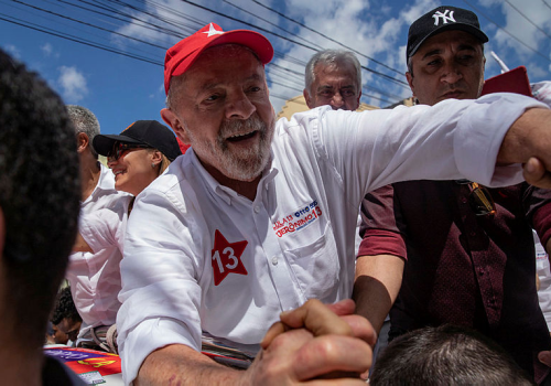 Lula mantém liderança expressiva na Bahia com 30 pontos de vantagem