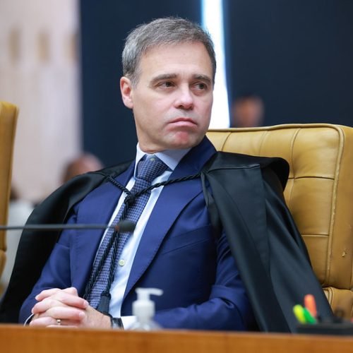 Mendonça recusa abertura total de celular de Vorcaro antes de julgamento no STF
