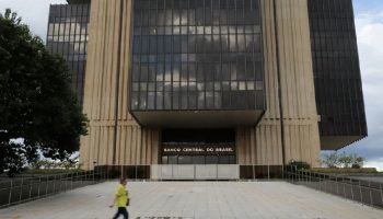 Mercado financeiro ajusta projeções para o crescimento do PIB brasileiro em 2026