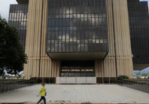 Mercado financeiro ajusta projeções para o crescimento do PIB brasileiro em 2026