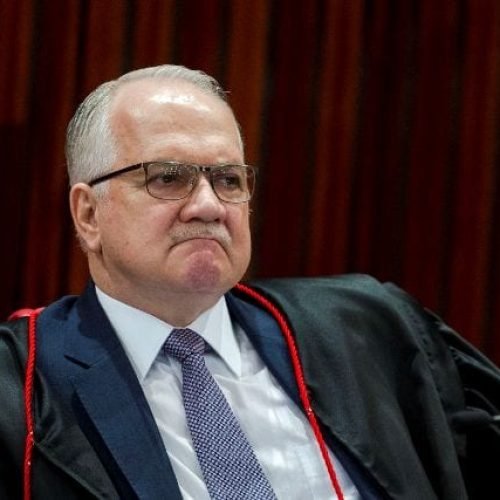 Ministro Edson Fachin repreende desembargador durante sessão do CNJ