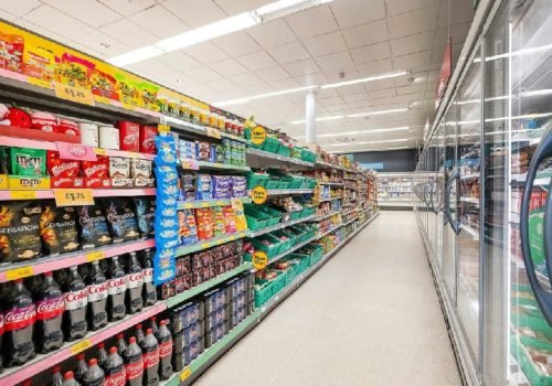 Morrisons enfrenta crise financeira com corte de 5 mil vagas e fechamento de lojas