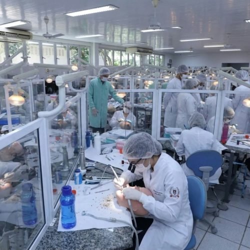 Odontologia na Unifor investe em tecnologia de ponta para formação acadêmica
